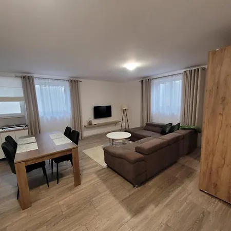 Kaszubski Przystanek Apartment *